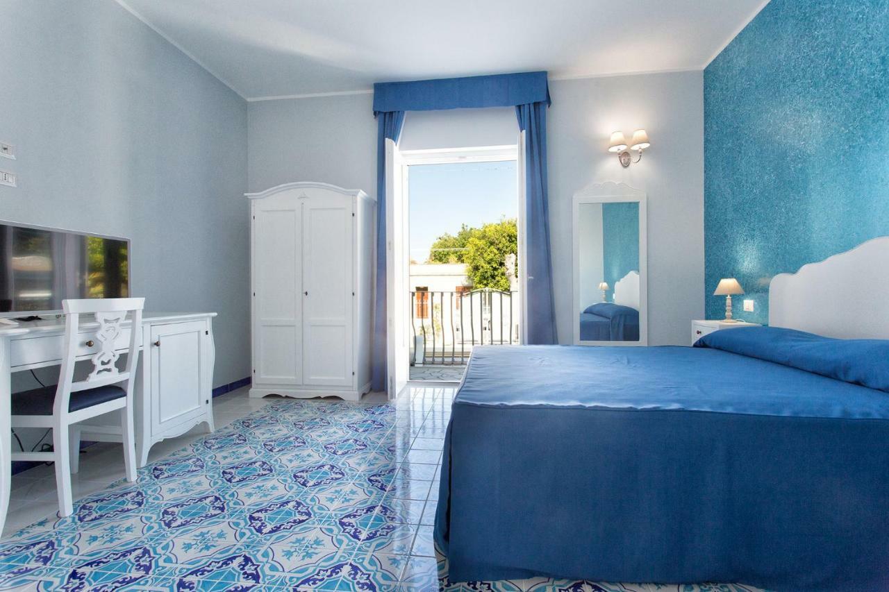 Odysseus Hotel 리파리 외부 사진