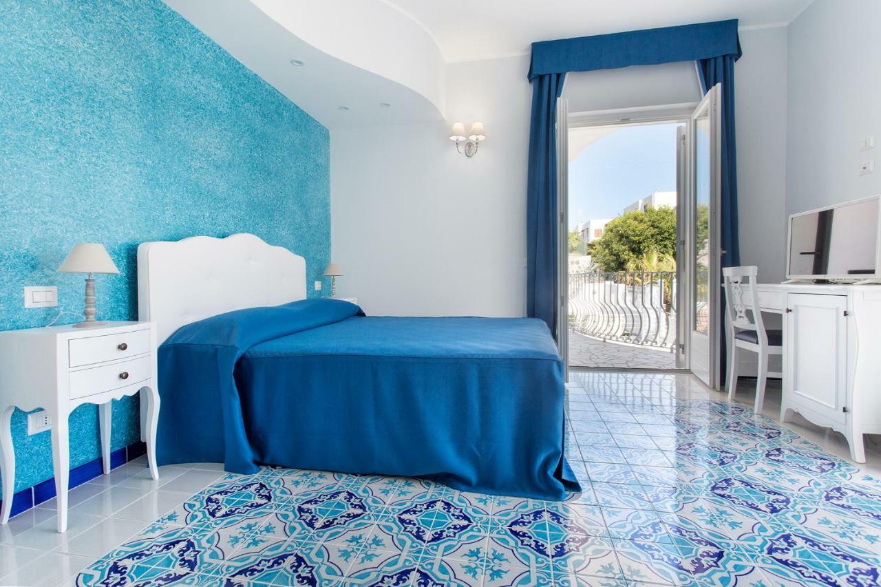 Odysseus Hotel 리파리 외부 사진