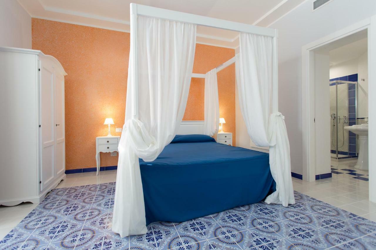 Odysseus Hotel 리파리 외부 사진