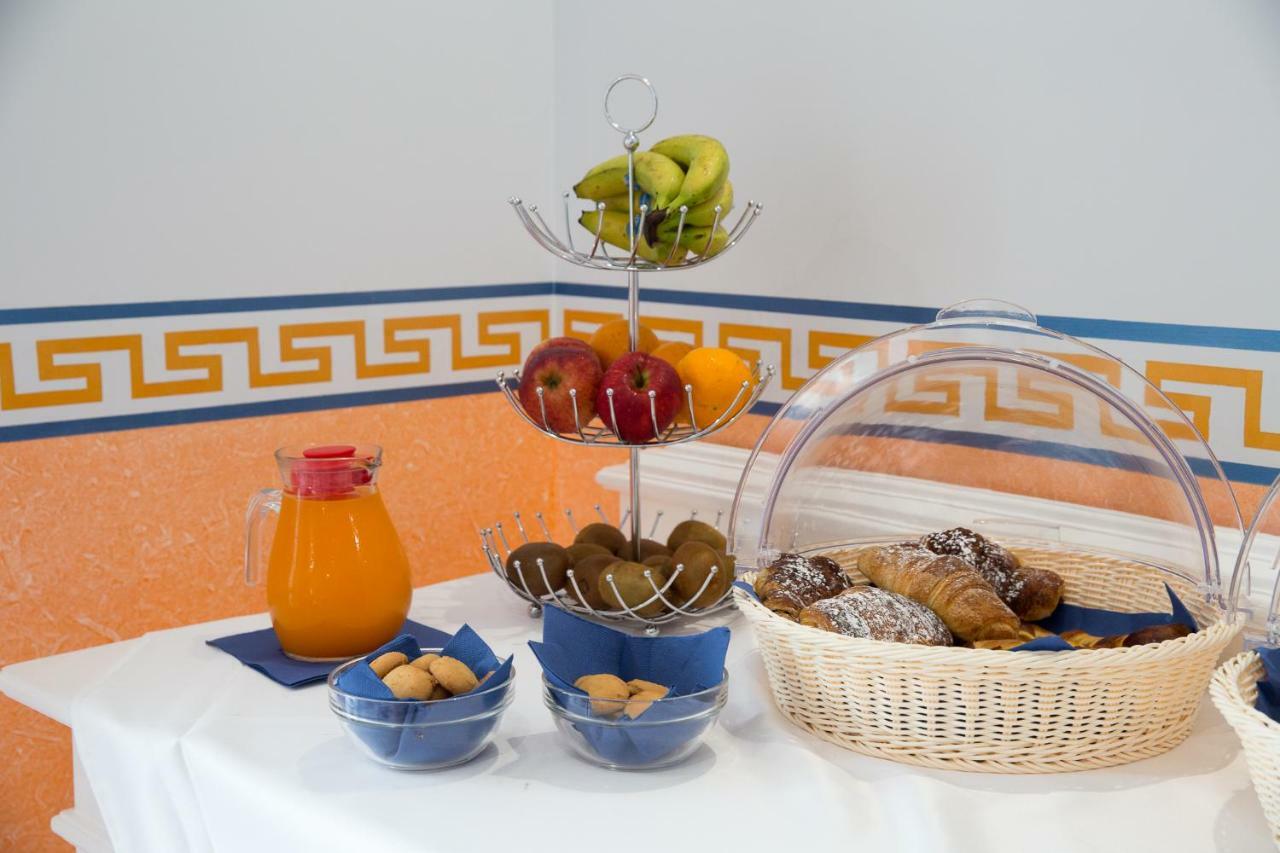 Odysseus Hotel 리파리 외부 사진