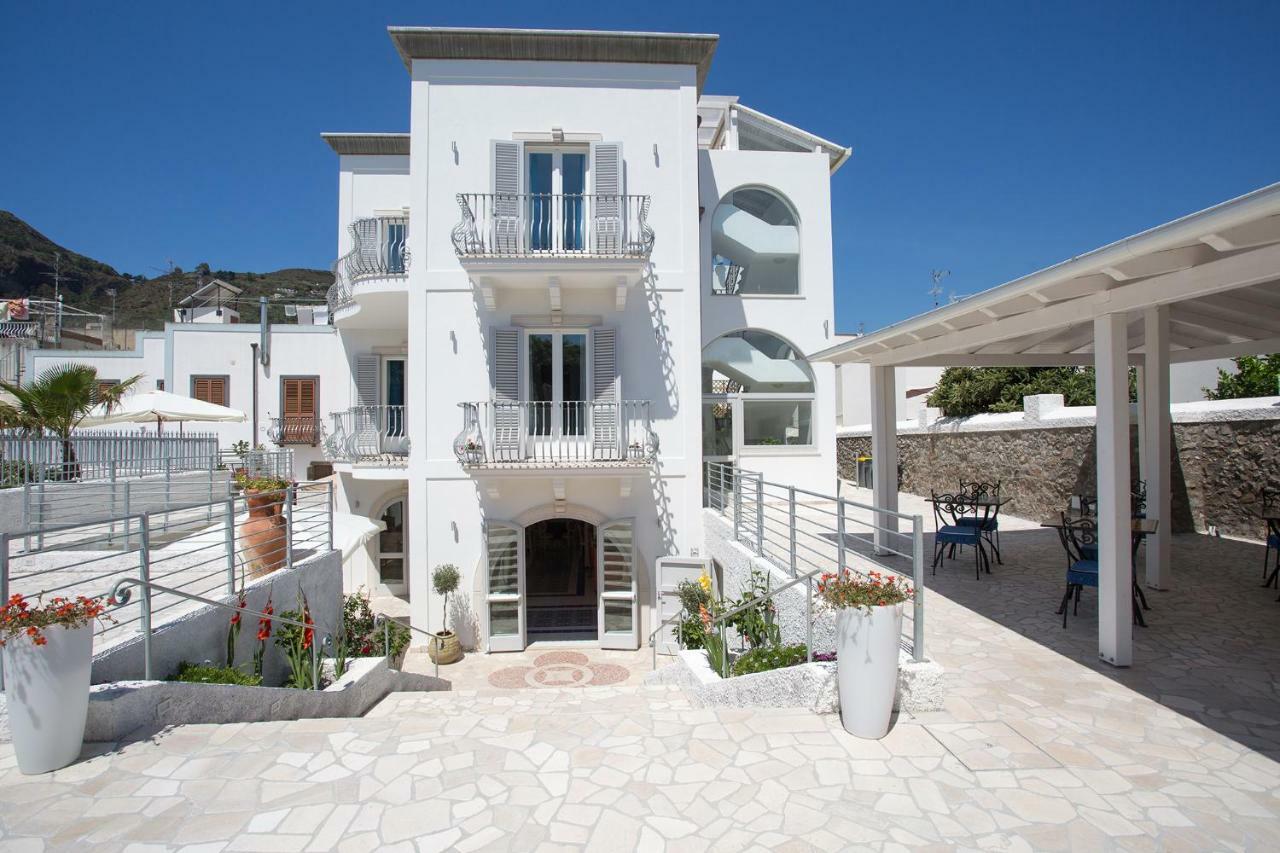 Odysseus Hotel 리파리 외부 사진