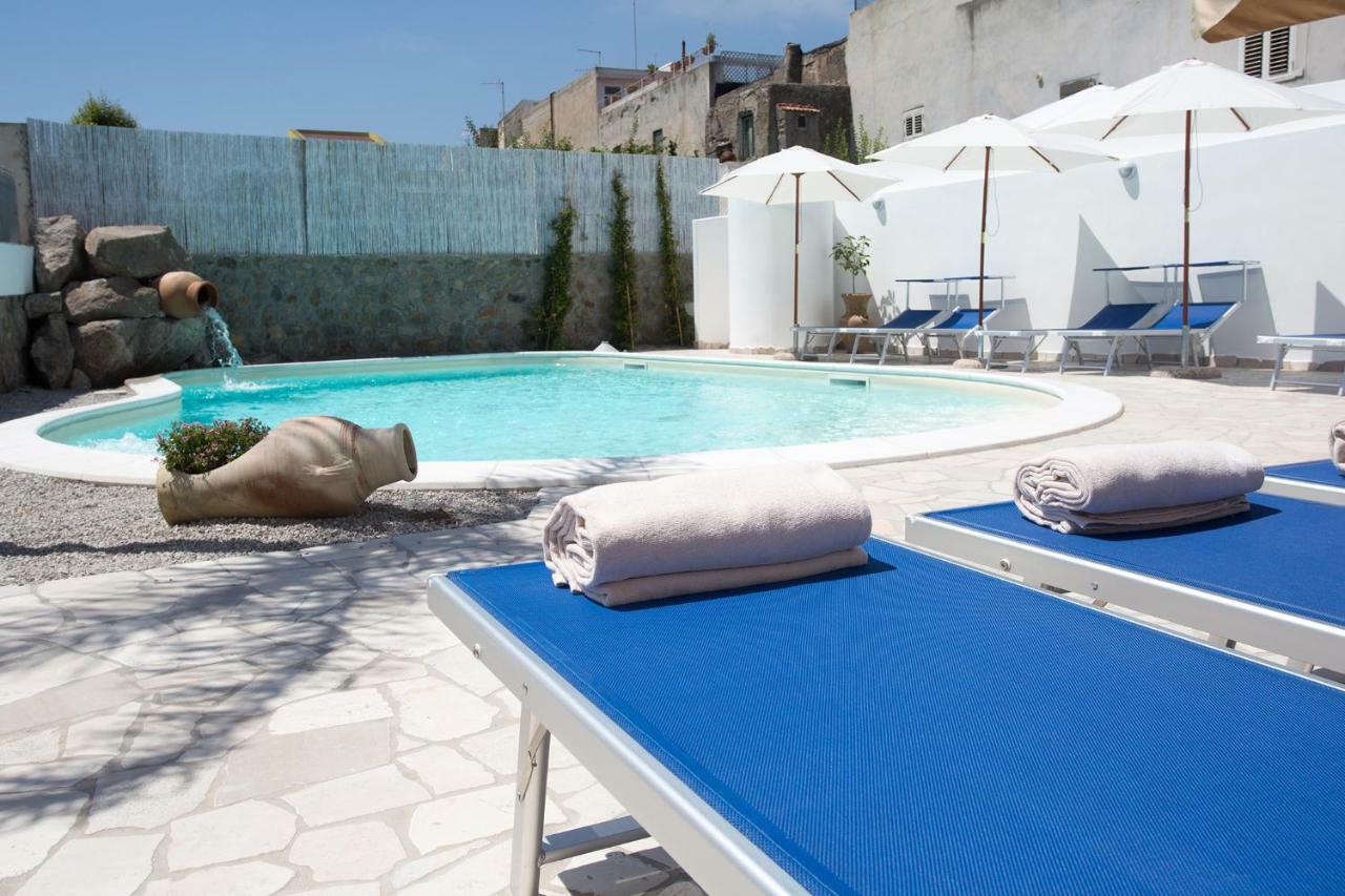 Odysseus Hotel 리파리 외부 사진