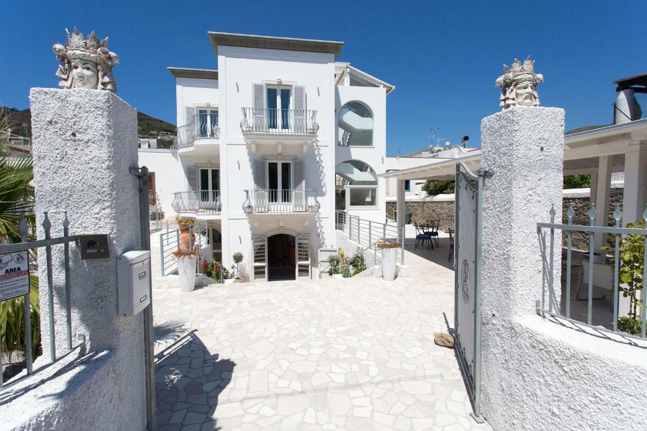 Odysseus Hotel 리파리 외부 사진