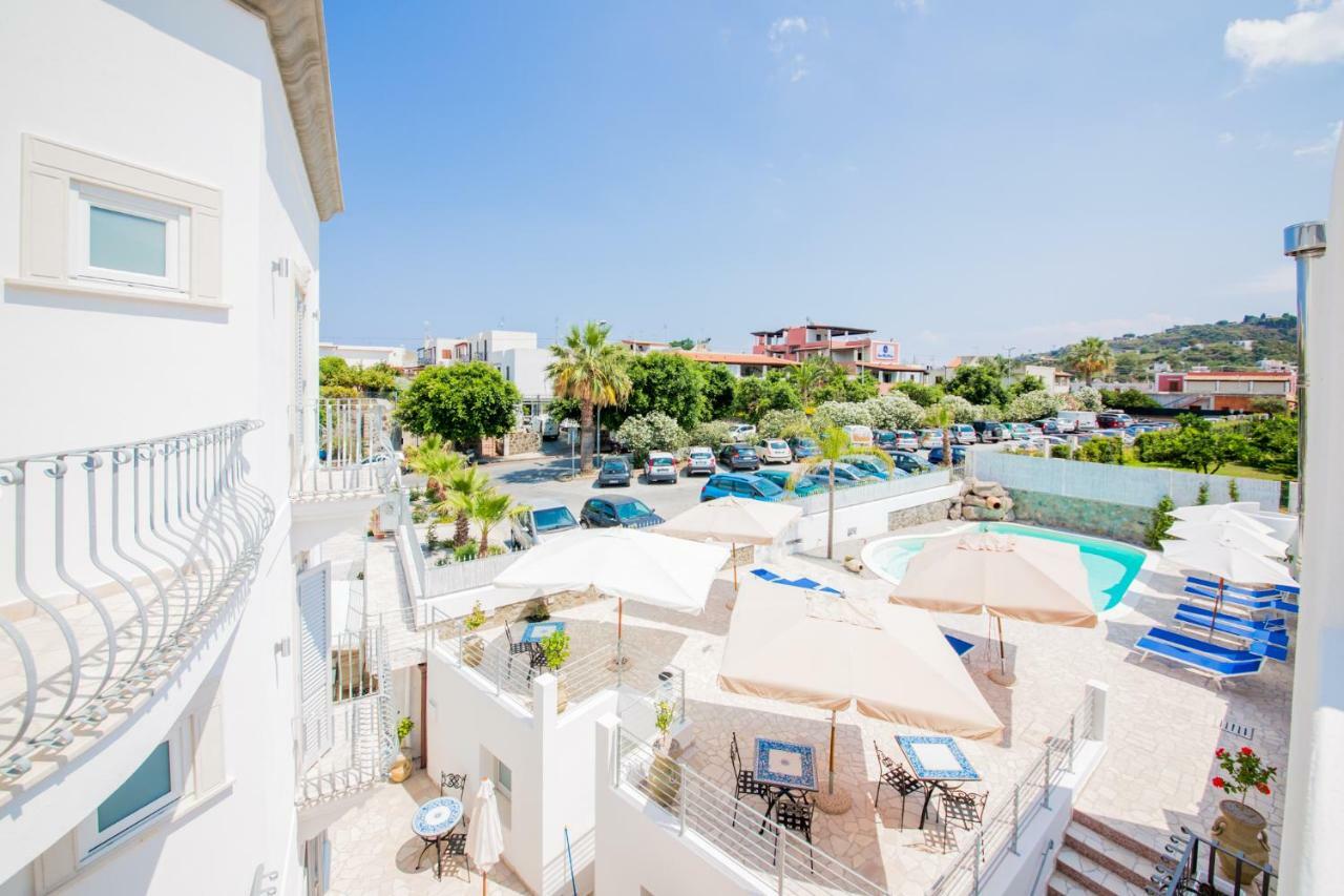 Odysseus Hotel 리파리 외부 사진