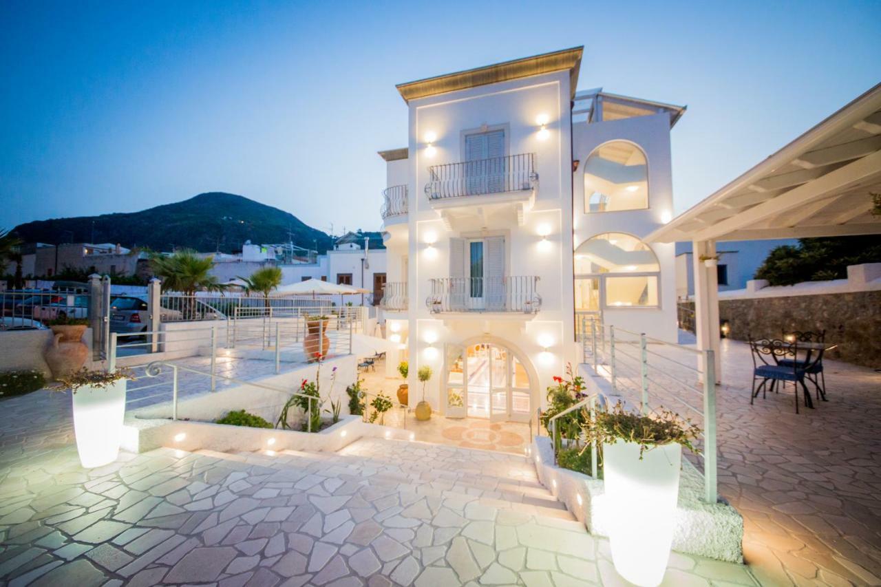 Odysseus Hotel 리파리 외부 사진